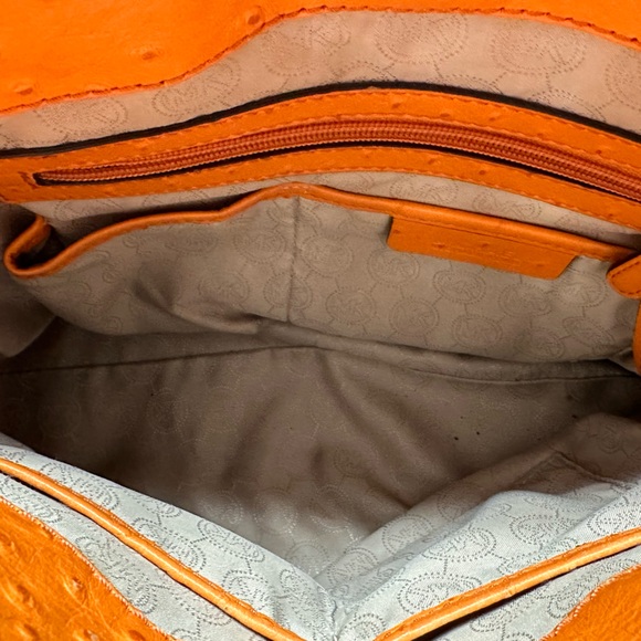 Michael Kors purse - Picture 3 of 5